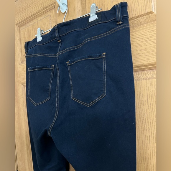 Liverpool Jeans - Picture 6 of 13